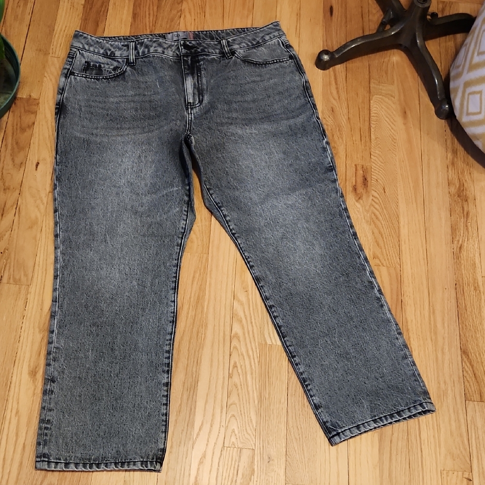 CAbi Smoke Wash Boyfriend Denim Jeans NWT Size 16